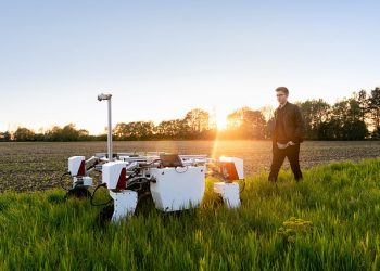 Robota u njivu, motiku o klin – tehnologija bi mogla da nadoknadi manjak radnika u Srbiji