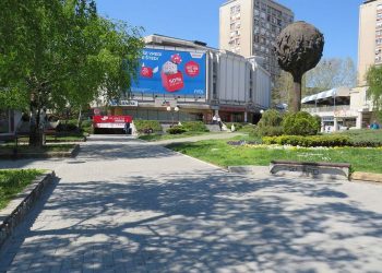 Završeni radovi radovi na uređenju trga ispred Robne kuće