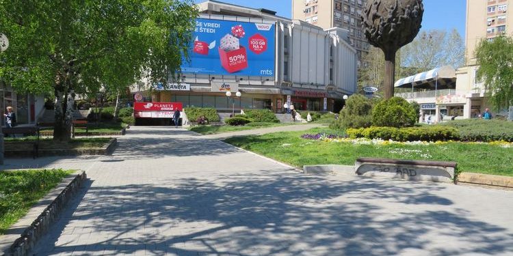 Završeni radovi radovi na uređenju trga ispred Robne kuće