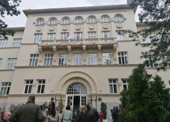 Učenice SŠ Kralj Petar I iz Topole učestvovale na takmičenju u Vranju, Magdalena Marković osvojila drugo mesto