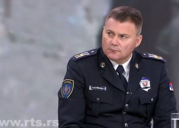 Od sutra policajci u svim školama u Srbiji