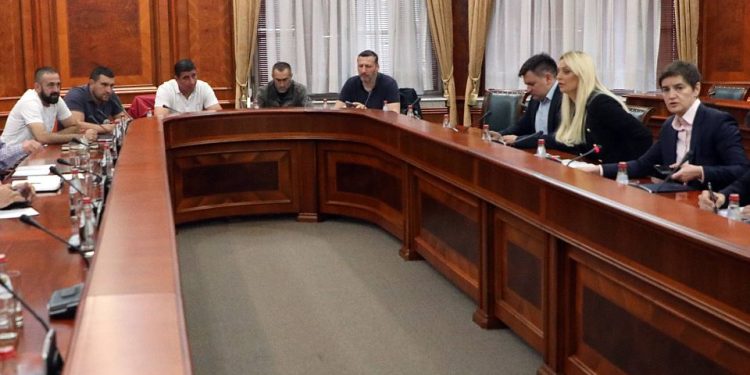 Poljoprivrednici razgovarali sa premijerkom i ministrima, novi sastanak sledeće nedelje