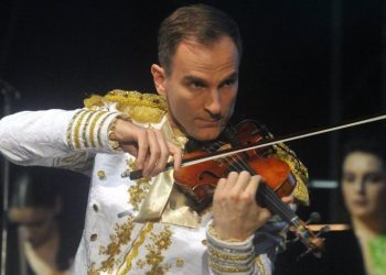 Nastup Stefana Milnekovića u Kragujevcu: Virtuoz na violini imaće koncert u Drugoj kragujevačkoj gimnaziji