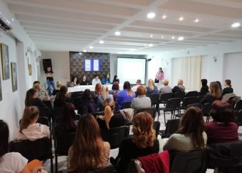Udruženje “Logos T” organizovalo je u subotu, 13 maja, tribinu sa temom “Vreme izazova – kako dalje?”