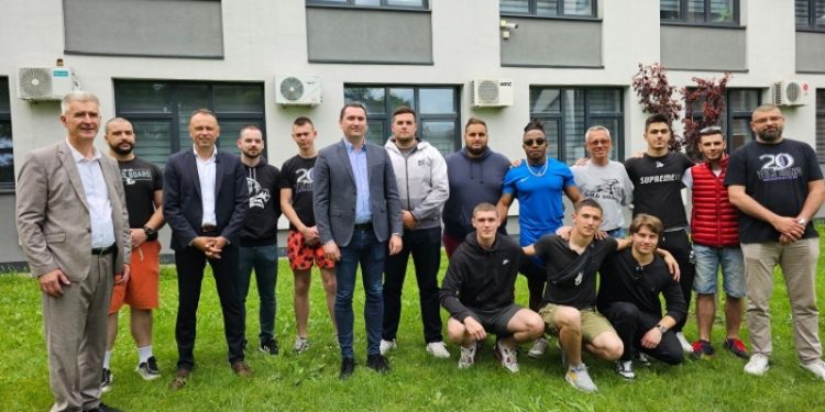 KAF Divlji veprovi 20 godina postojanja obeležili sadnjom 20 stabala