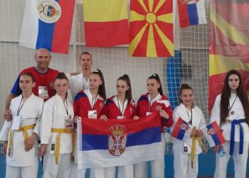 Osam medalja Topolskim karatistima