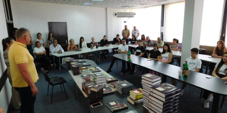 Najistaknutijima s ljubavlju