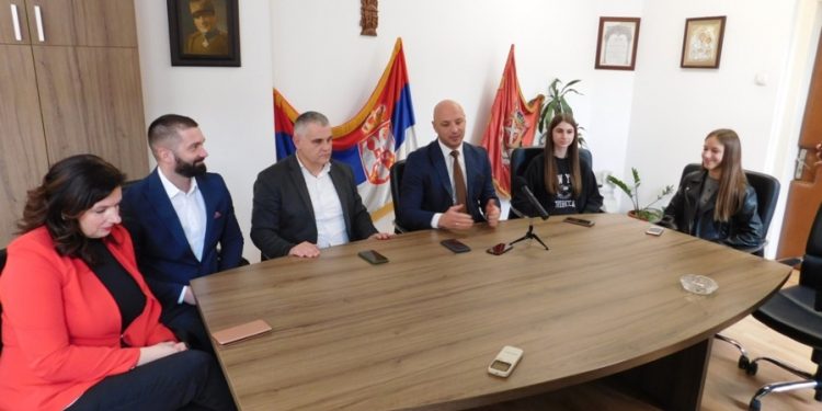 Topola u ritmu evrope pred put u Strumicu (Foto Video)