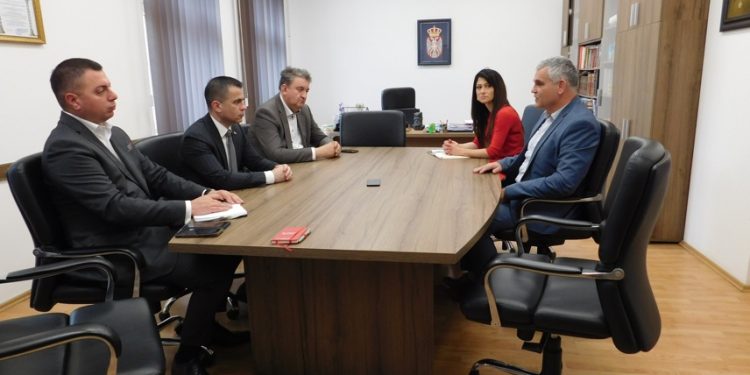 Ministar za dijasporu posetio opštinu Topola