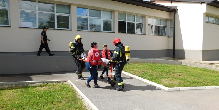 Topola: Vatrogasna vežba u zabavištu