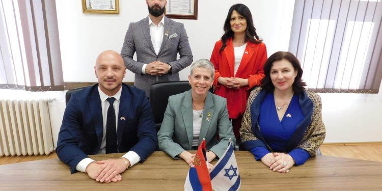Ambasadorka Izraela posetila opštinu Topola (Video)