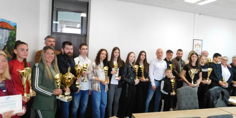 Proglašeni najbolji sportisti i ekipe opštine Topola za 2024. godinu